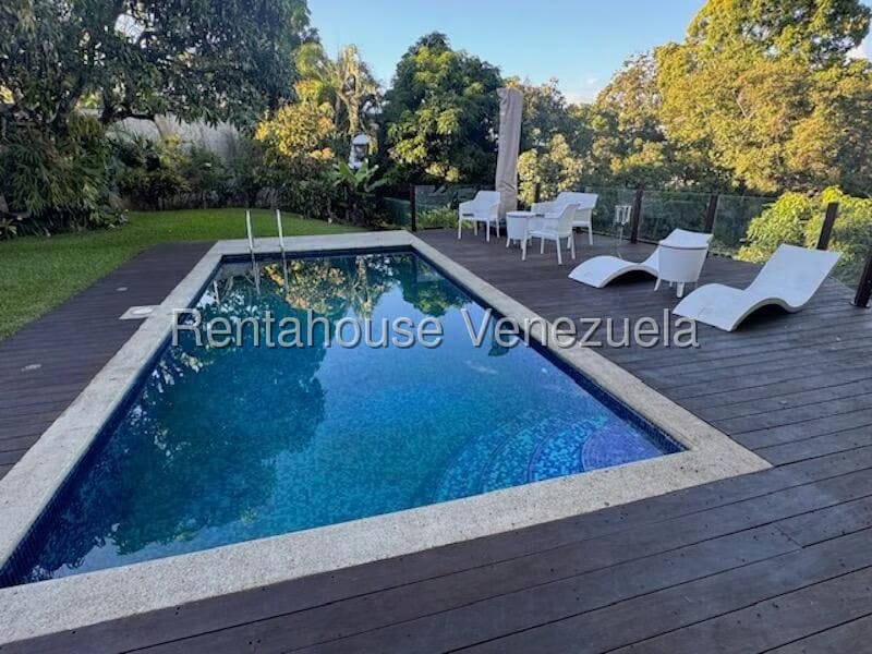 Casa (Duplex) en Venta en Cumbres de Curumo, Distrito Metropolitano - 50