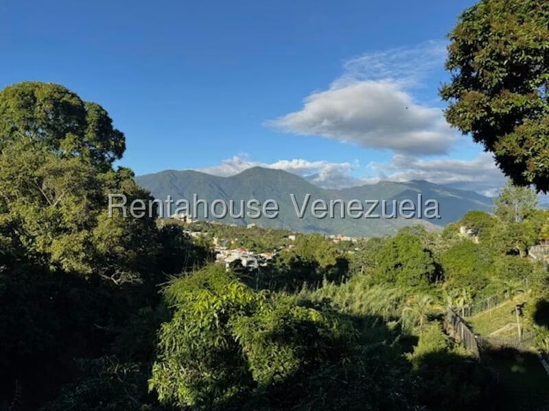 Casa (Duplex) en Venta en Cumbres de Curumo, Distrito Metropolitano - 52