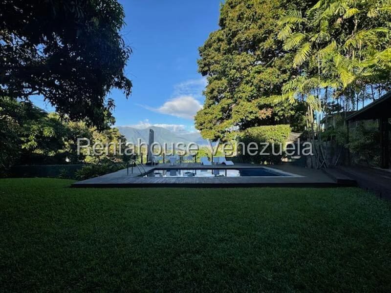 Casa (Duplex) en Venta en Cumbres de Curumo, Distrito Metropolitano - 55