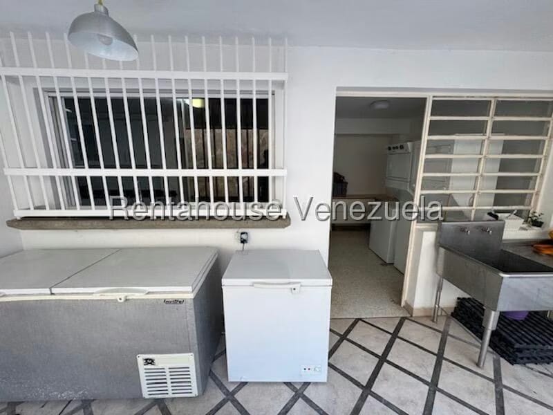 Casa (Duplex) en Venta en Cumbres de Curumo, Distrito Metropolitano - 72