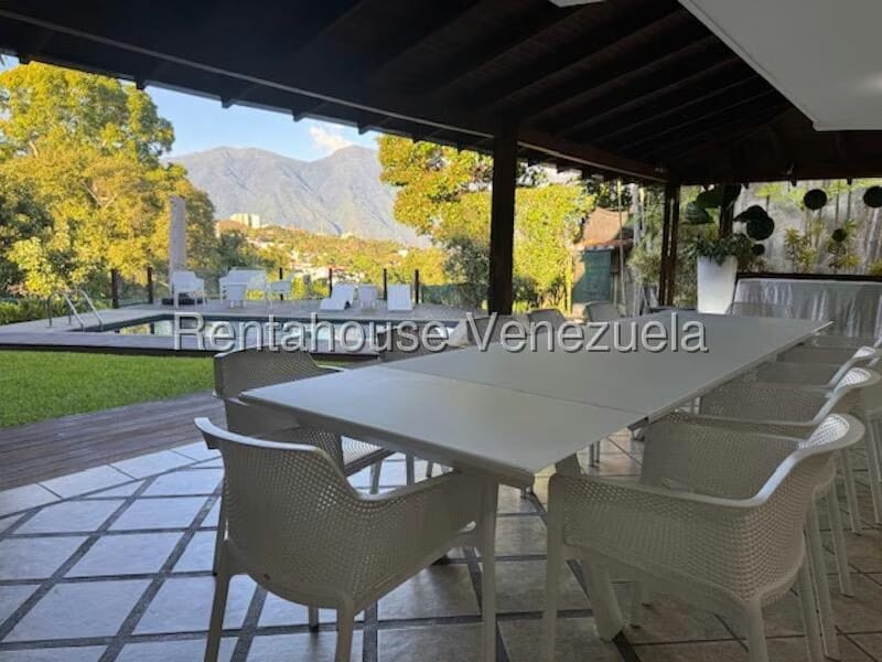 Casa (Duplex) en Venta en Cumbres de Curumo, Distrito Metropolitano - 10