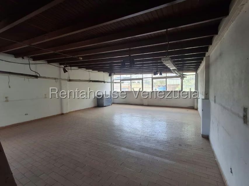 Comercial (Edificio) en Alquiler en Catia, Distrito Metropolitano - 25
