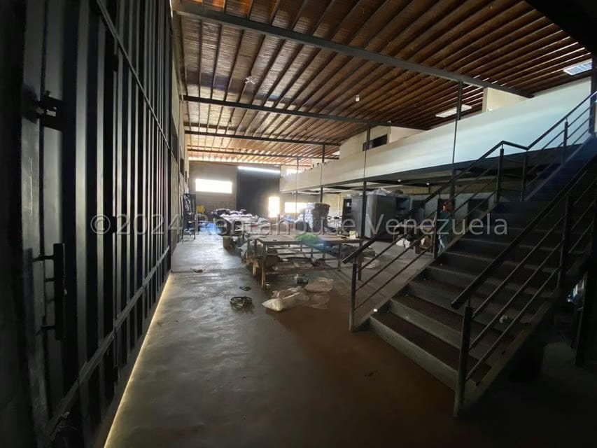 Comercial (Galpon - Deposito) en Alquiler en Zona Industrial 1, Lara - 17