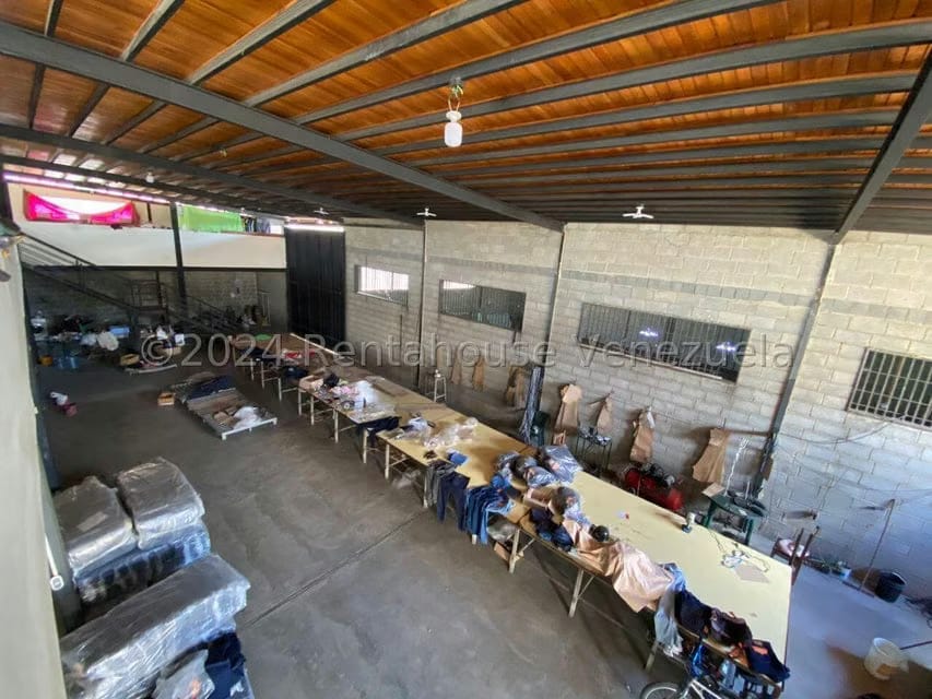 Comercial (Galpon - Deposito) en Alquiler en Zona Industrial 1, Lara - 22
