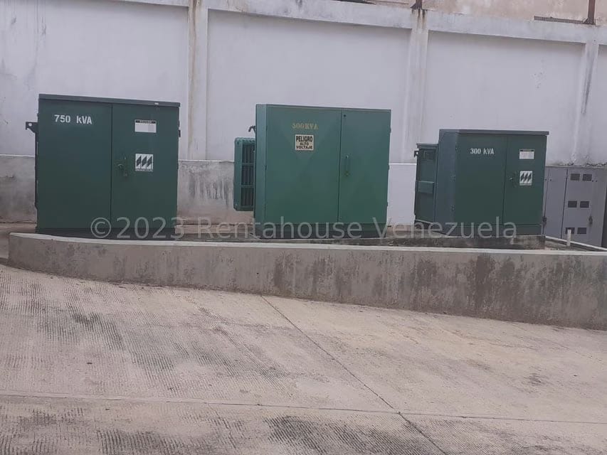 Comercial (Local Comercial) en Venta en Puerto La Cruz, Anzoategui - 13