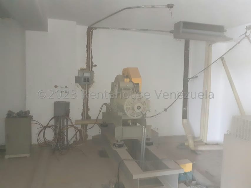 Comercial (Local Comercial) en Venta en Puerto La Cruz, Anzoategui - 4