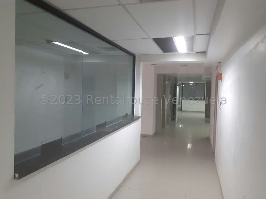 Comercial (Local Comercial) en Venta en Puerto La Cruz, Anzoategui - 5