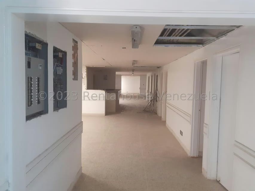 Comercial (Local Comercial) en Venta en Puerto La Cruz, Anzoategui - 8