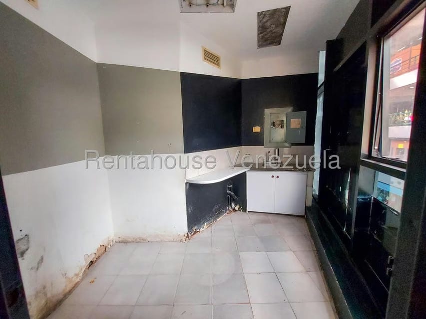 Comercial (Local Comercial) en Alquiler en Terrazas del Avila, Distrito Metropolitano - 10
