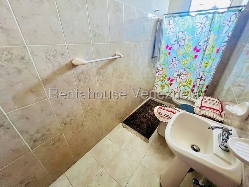 Comercial (Edificio) en Venta en Zona Centro, Aragua - 24