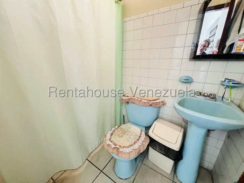 Comercial (Edificio) en Venta en Zona Centro, Aragua - 33