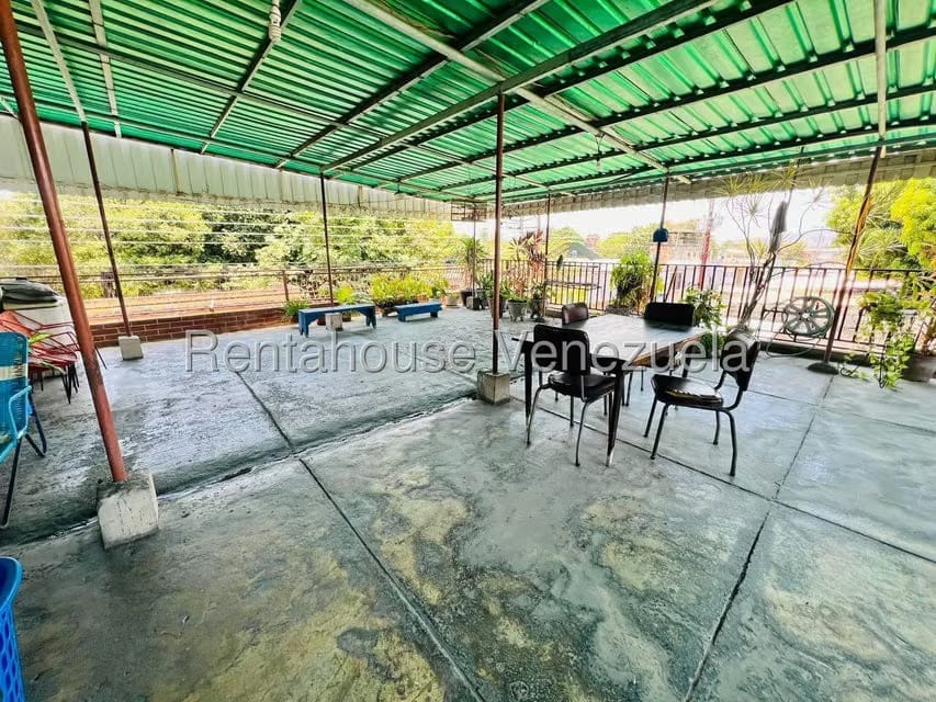 Comercial (Edificio) en Venta en Zona Centro, Aragua - 40
