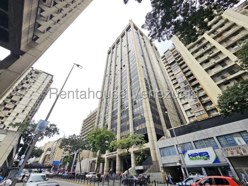 Comercial (Oficina) en Alquiler en Parroquia La Candelaria, Distrito Metropolitano - 2
