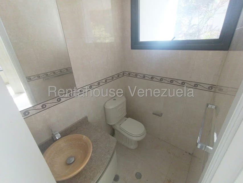 Casa (Multipes Niveles) en Venta en La Lagunita Country Club, Distrito Metropolitano - 22