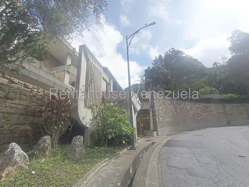 Casa (Multipes Niveles) en Venta en La Lagunita Country Club, Distrito Metropolitano - 4