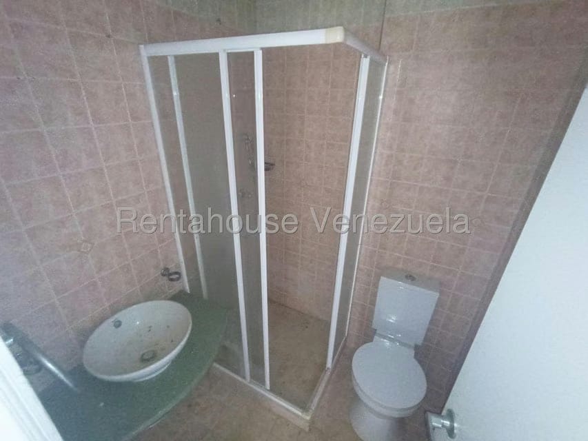 Casa (Multipes Niveles) en Venta en La Lagunita Country Club, Distrito Metropolitano - 34