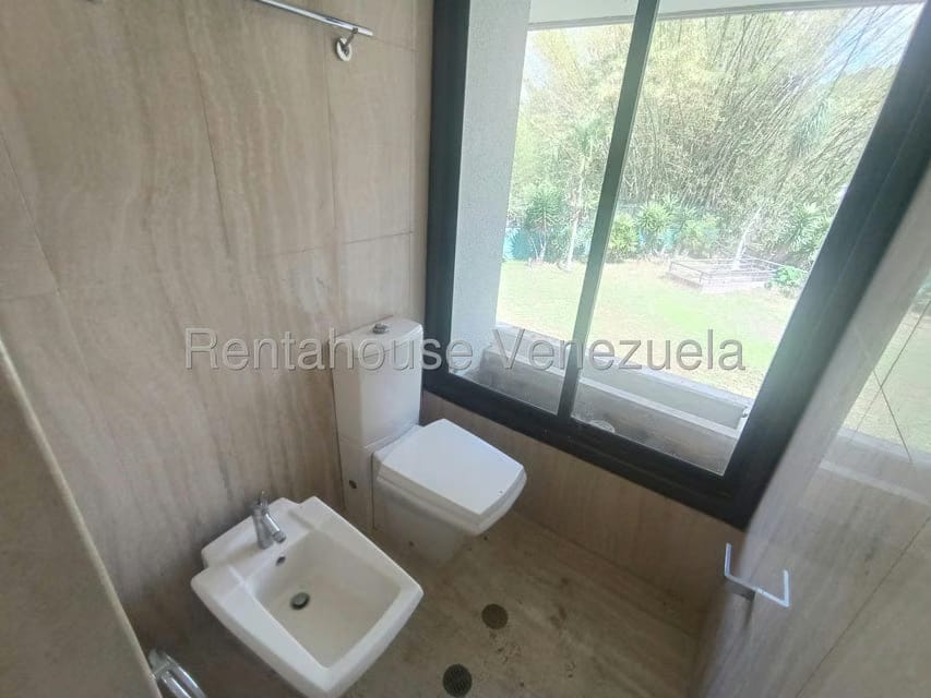 Casa (Multipes Niveles) en Venta en La Lagunita Country Club, Distrito Metropolitano - 50
