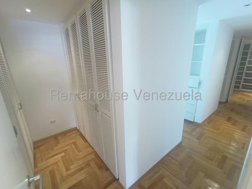 Casa (Multipes Niveles) en Venta en La Lagunita Country Club, Distrito Metropolitano - 51
