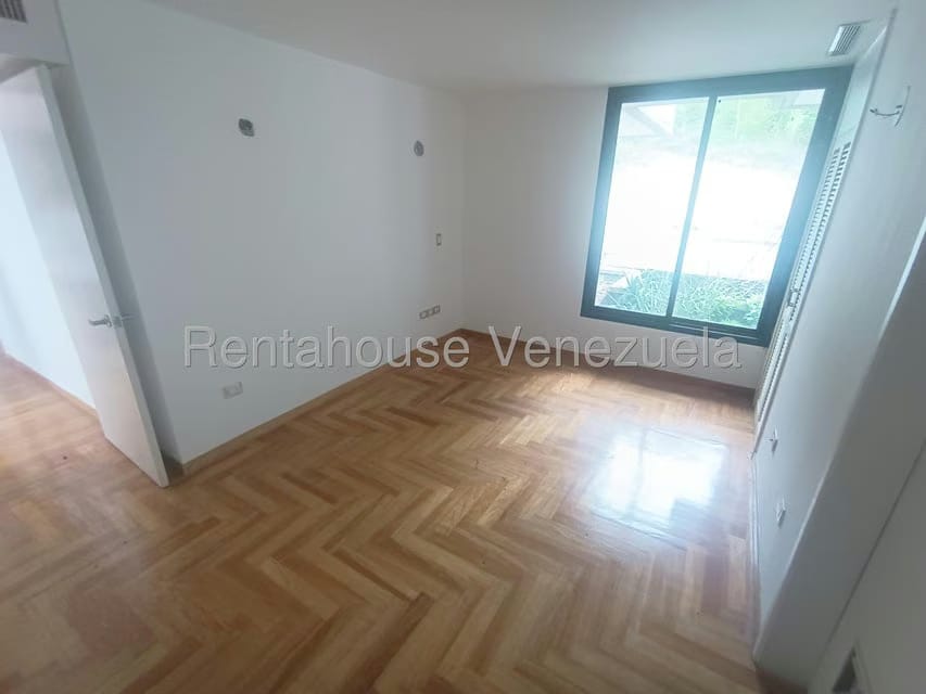Casa (Multipes Niveles) en Venta en La Lagunita Country Club, Distrito Metropolitano - 54