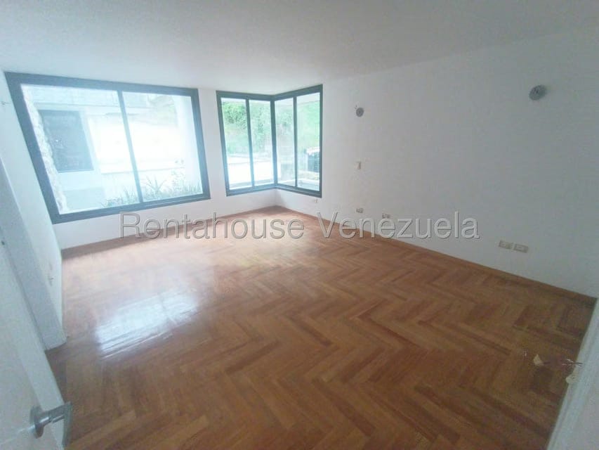 Casa (Multipes Niveles) en Venta en La Lagunita Country Club, Distrito Metropolitano - 55