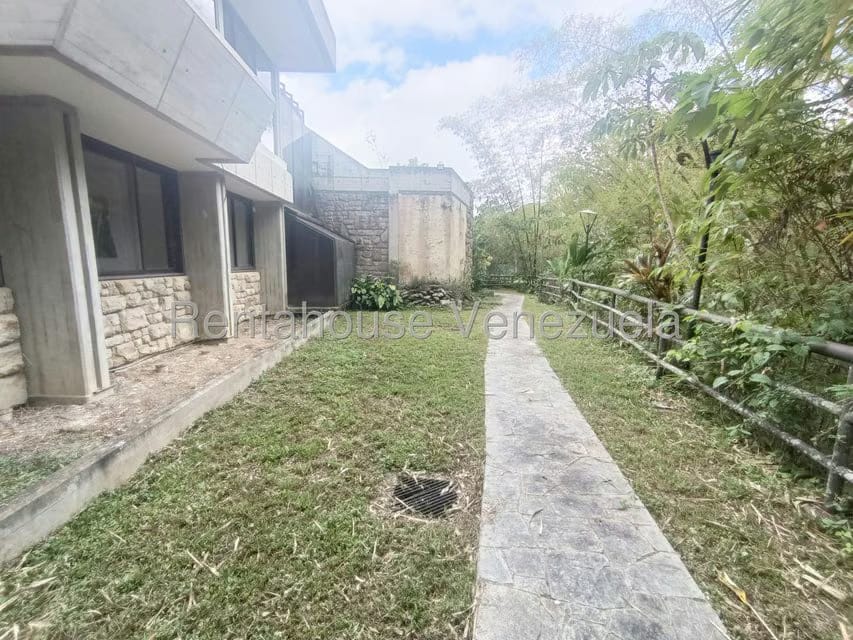Casa (Multipes Niveles) en Venta en La Lagunita Country Club, Distrito Metropolitano - 66