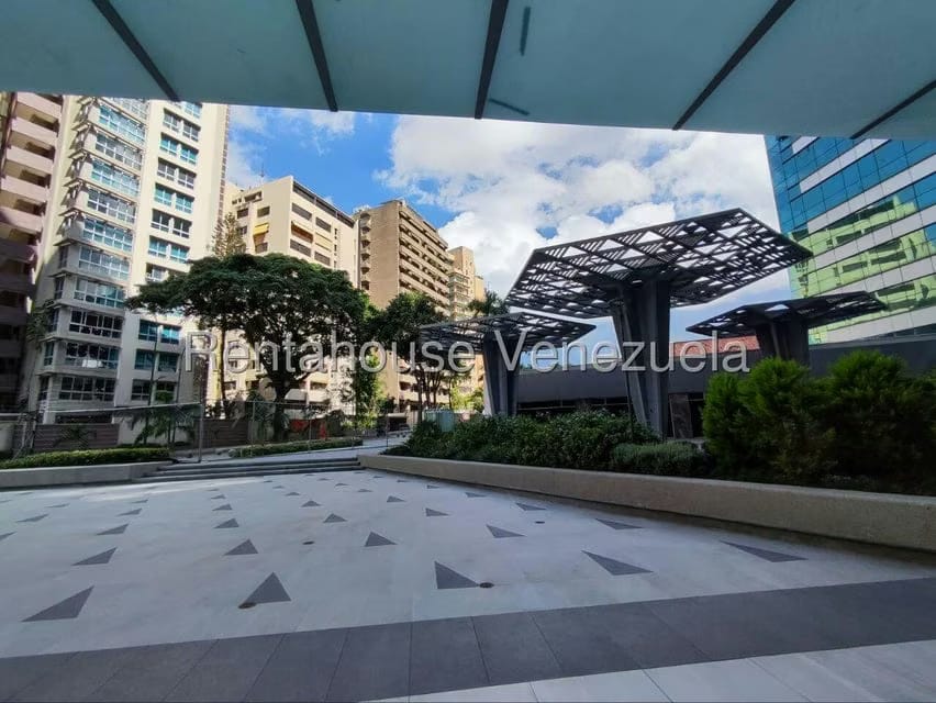 Comercial (Oficina) en Alquiler en Campo Alegre, Distrito Metropolitano - 16