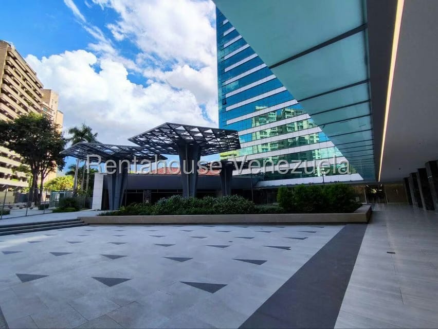 Comercial (Oficina) en Alquiler en Campo Alegre, Distrito Metropolitano - 19