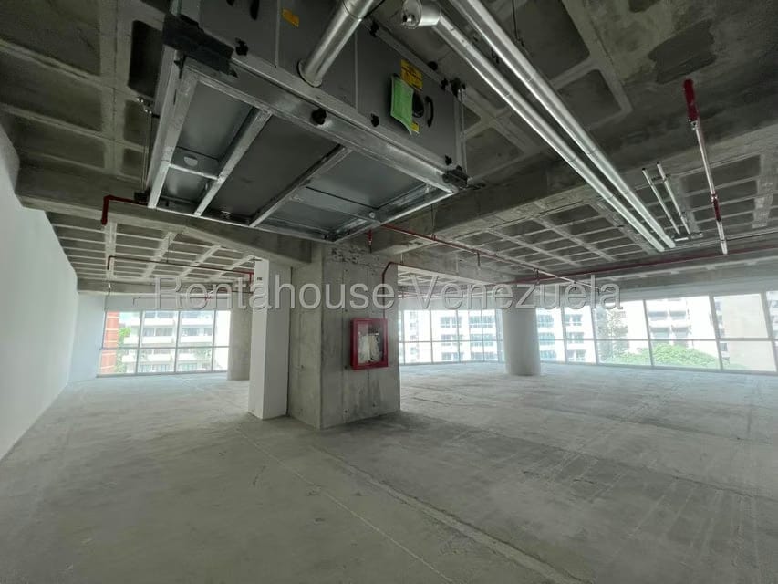 Comercial (Oficina) en Alquiler en Campo Alegre, Distrito Metropolitano - 8