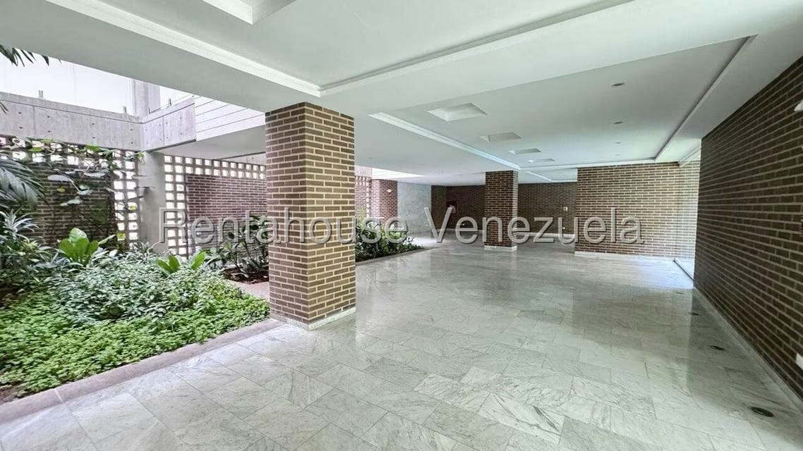 Apartamento (1 Nivel) en Alquiler en Campo Alegre, Distrito Metropolitano - 14