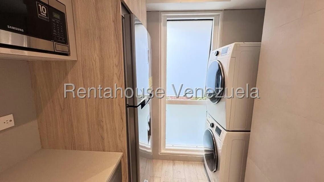 Apartamento (1 Nivel) en Alquiler en Campo Alegre, Distrito Metropolitano - 6