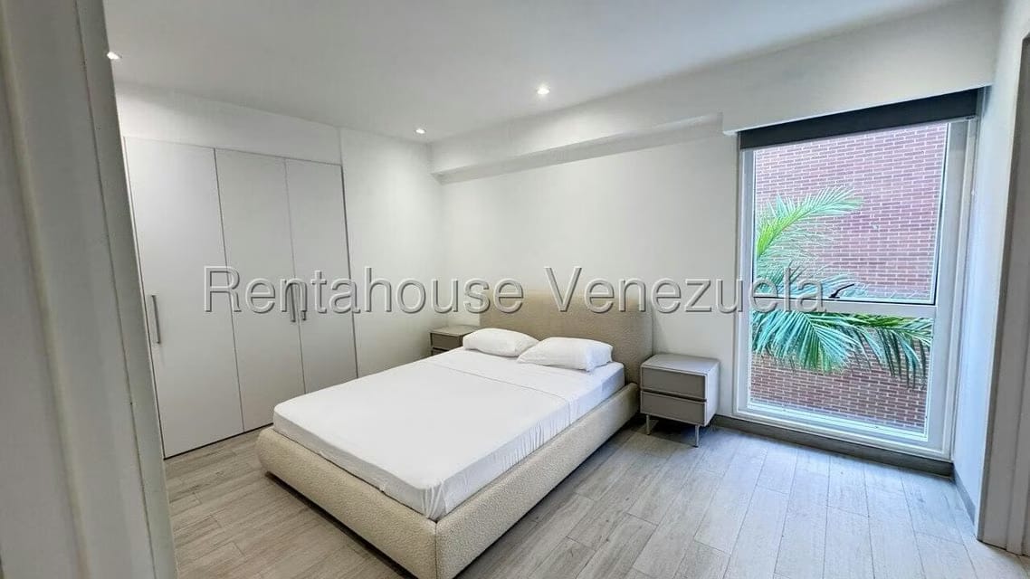 Apartamento (1 Nivel) en Alquiler en Campo Alegre, Distrito Metropolitano - 8