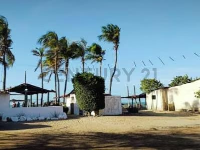 Terreno de uso Turístico Habitacional y Recreacional. - 7