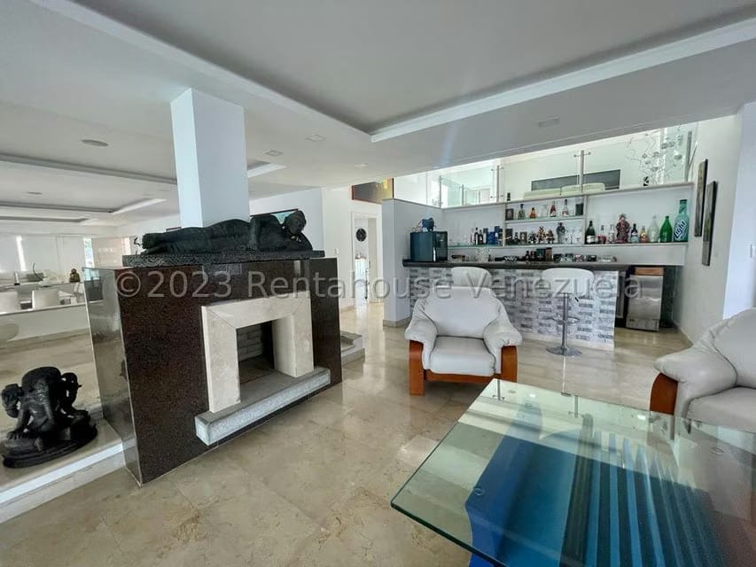 Casa (Multipes Niveles) en Venta en La Lagunita Country Club, Distrito Metropolitano - 17