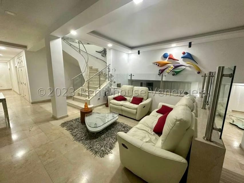 Casa (Multipes Niveles) en Venta en La Lagunita Country Club, Distrito Metropolitano - 21
