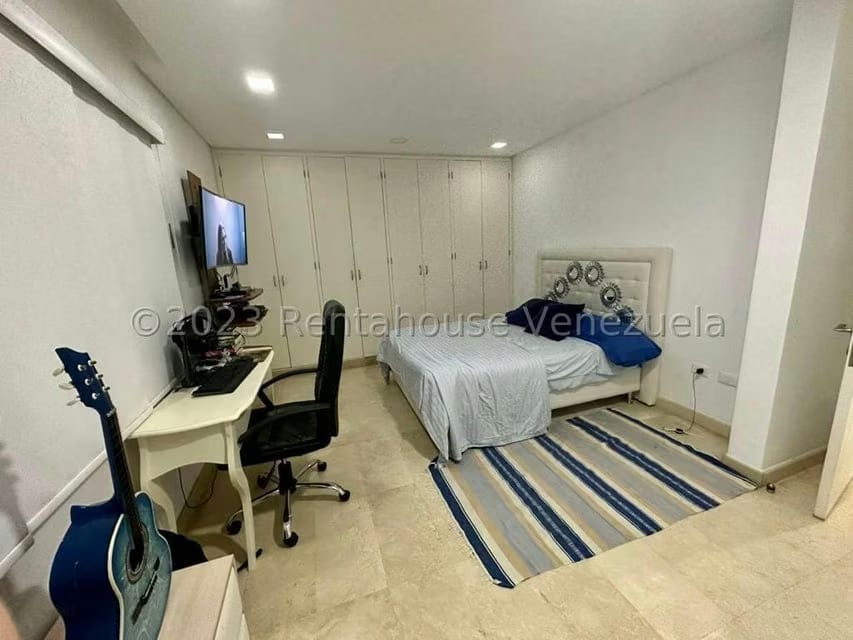 Casa (Multipes Niveles) en Venta en La Lagunita Country Club, Distrito Metropolitano - 27