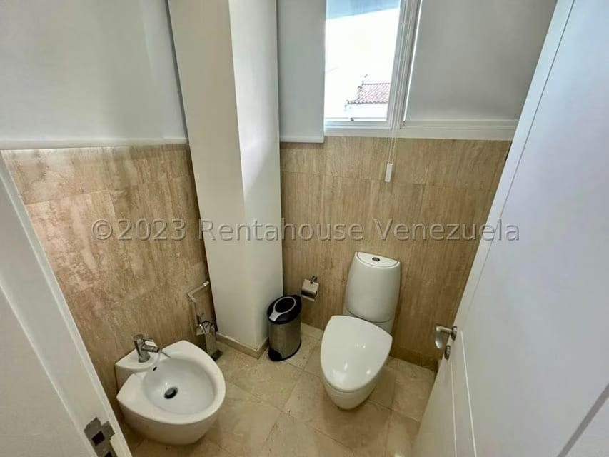 Casa (Multipes Niveles) en Venta en La Lagunita Country Club, Distrito Metropolitano - 29