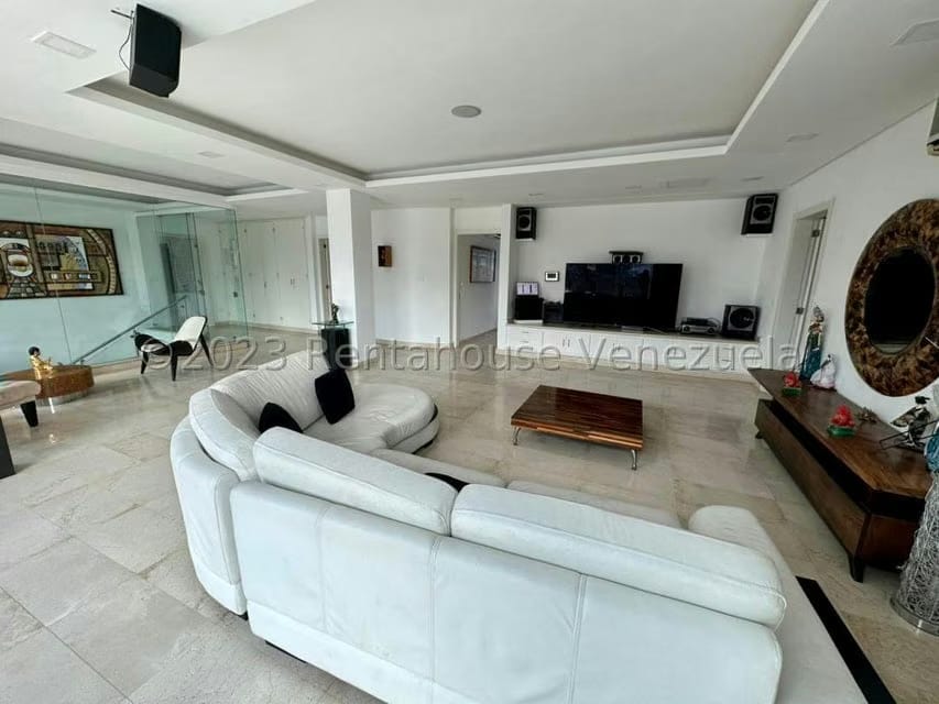 Casa (Multipes Niveles) en Venta en La Lagunita Country Club, Distrito Metropolitano - 34