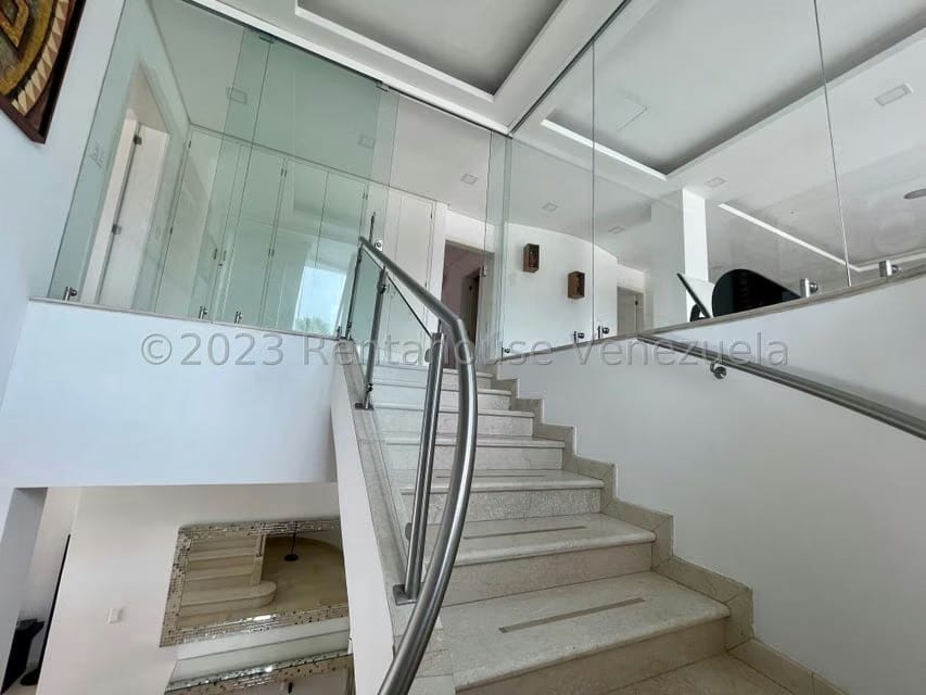 Casa (Multipes Niveles) en Venta en La Lagunita Country Club, Distrito Metropolitano - 44