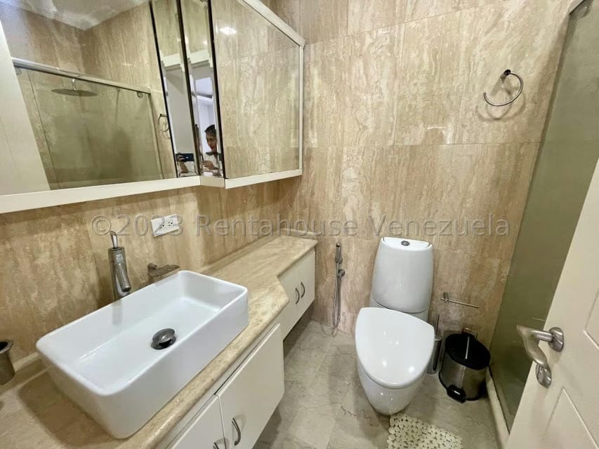 Casa (Multipes Niveles) en Venta en La Lagunita Country Club, Distrito Metropolitano - 46