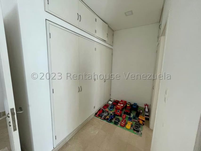 Casa (Multipes Niveles) en Venta en La Lagunita Country Club, Distrito Metropolitano - 52