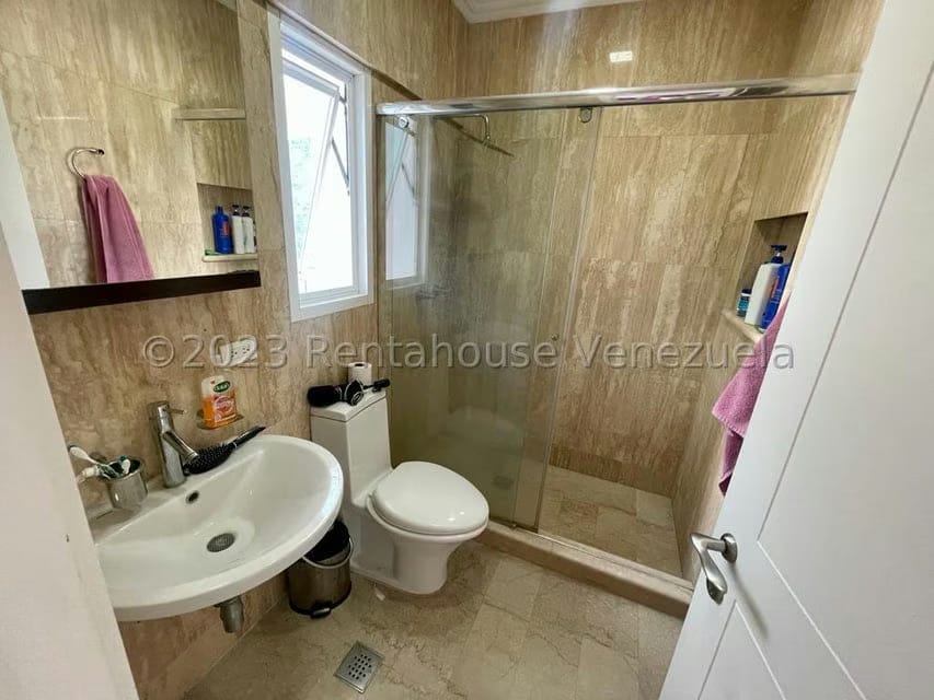 Casa (Multipes Niveles) en Venta en La Lagunita Country Club, Distrito Metropolitano - 58