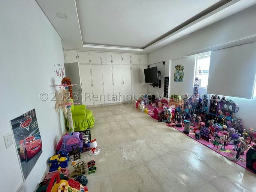 Casa (Multipes Niveles) en Venta en La Lagunita Country Club, Distrito Metropolitano - 60