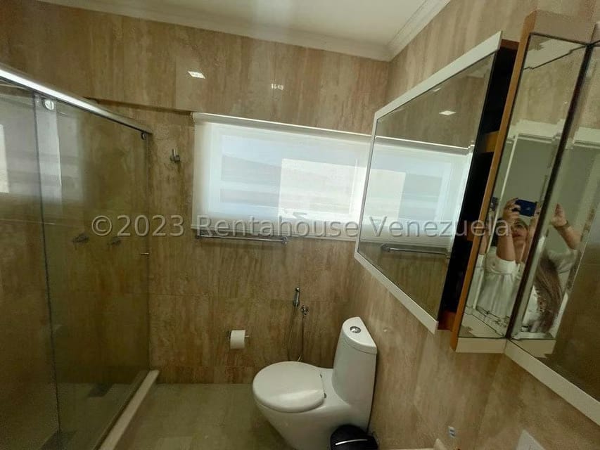 Casa (Multipes Niveles) en Venta en La Lagunita Country Club, Distrito Metropolitano - 63