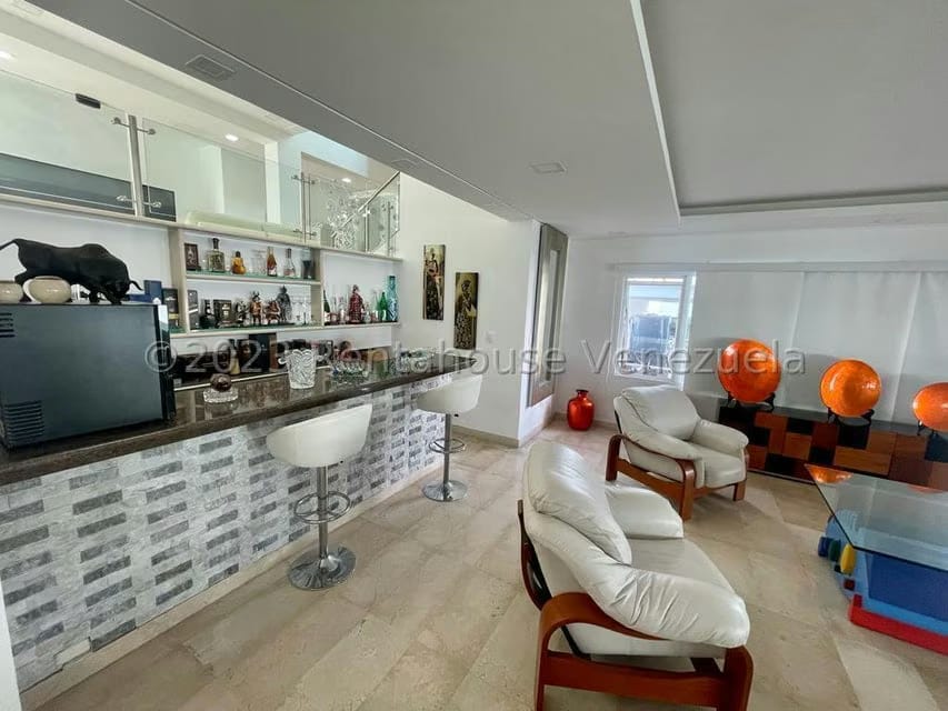 Casa (Multipes Niveles) en Venta en La Lagunita Country Club, Distrito Metropolitano - 66