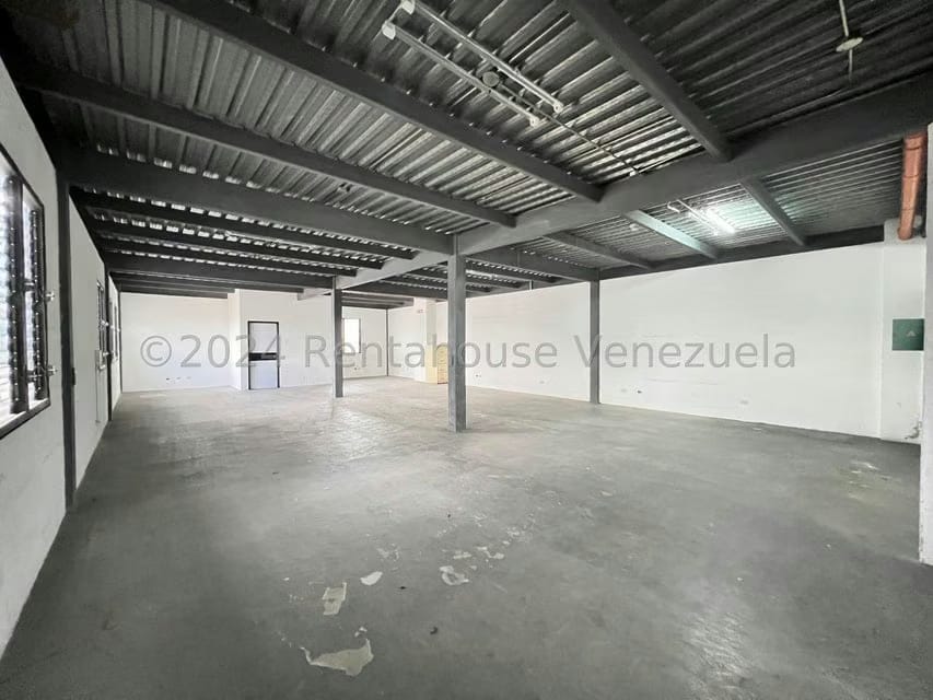 Comercial (Local Comercial) en Alquiler en Petare, Distrito Metropolitano - 2