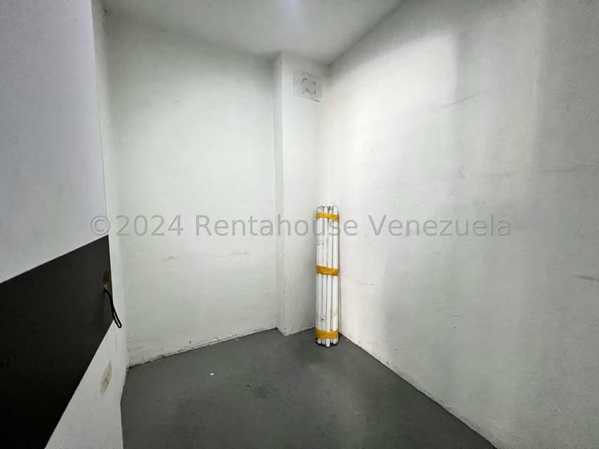 Comercial (Local Comercial) en Alquiler en Petare, Distrito Metropolitano - 6