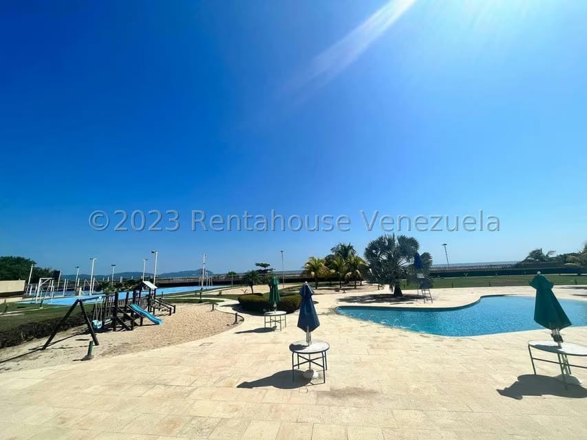 Apartamento (1 Nivel) en Venta en Agua Sal, Miranda - 11