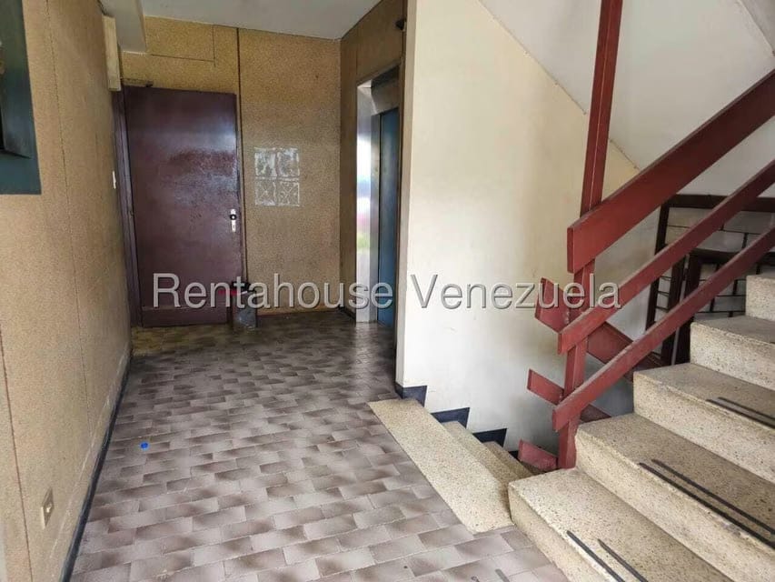 Comercial (Local Comercial) en Alquiler en La Urbina, Distrito Metropolitano - 11