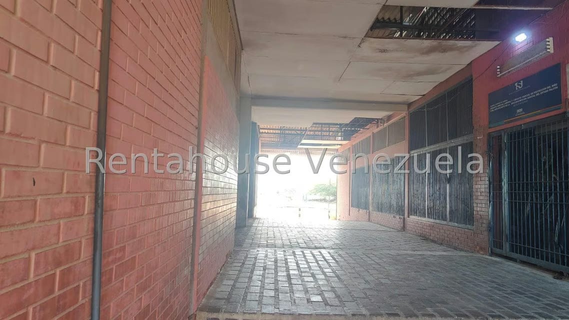 Comercial (Local Comercial) en Venta en Caja de Agua, Falcon - 2