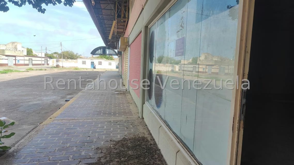 Comercial (Local Comercial) en Venta en Caja de Agua, Falcon - 12
